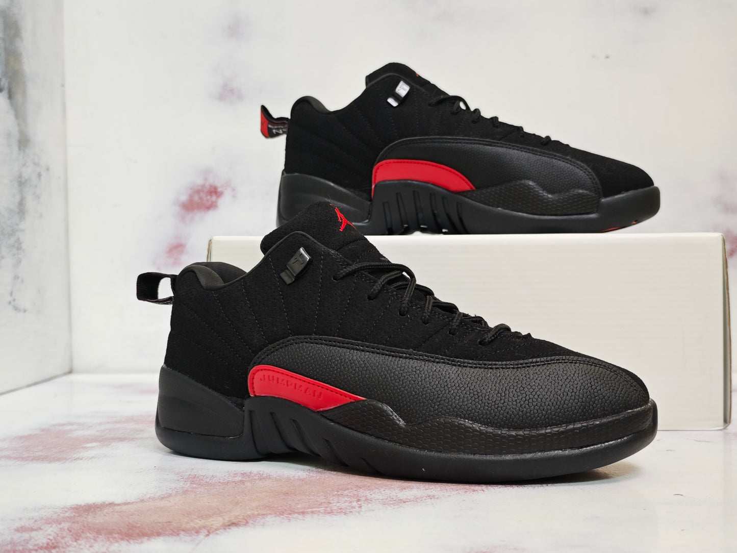 JRDN R12 RETRO 12 BLACK ORANGE