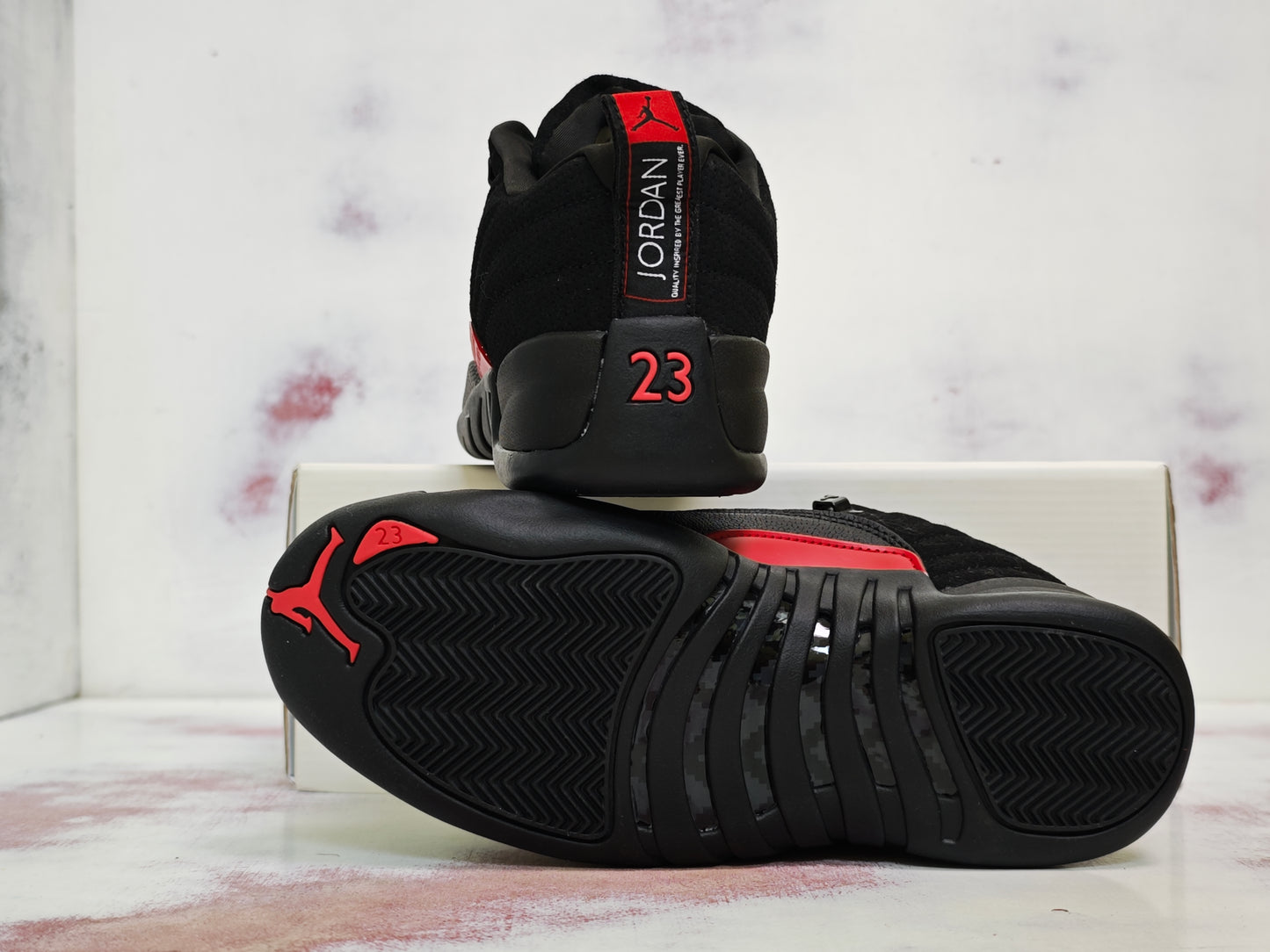 JRDN R12 RETRO 12 BLACK ORANGE