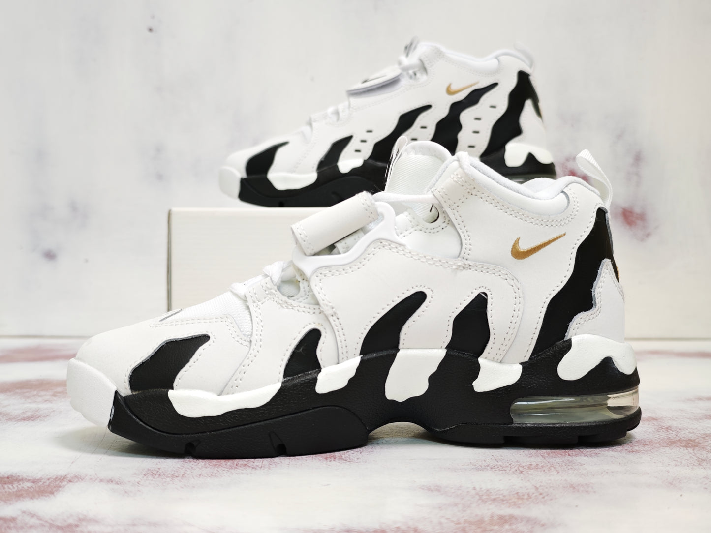 NKE AIR DT MAX 96 DEION SANDERS colorado