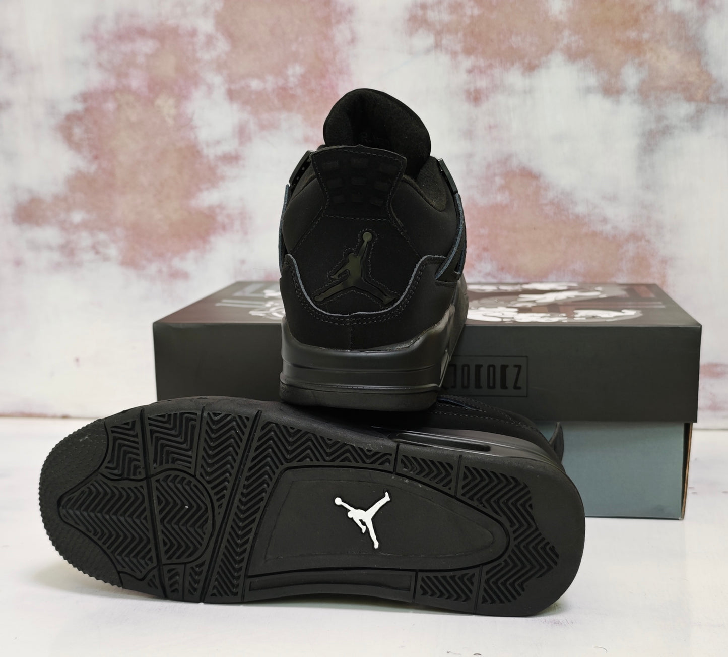 JRDN RETRO 4 BLACK CAT R4