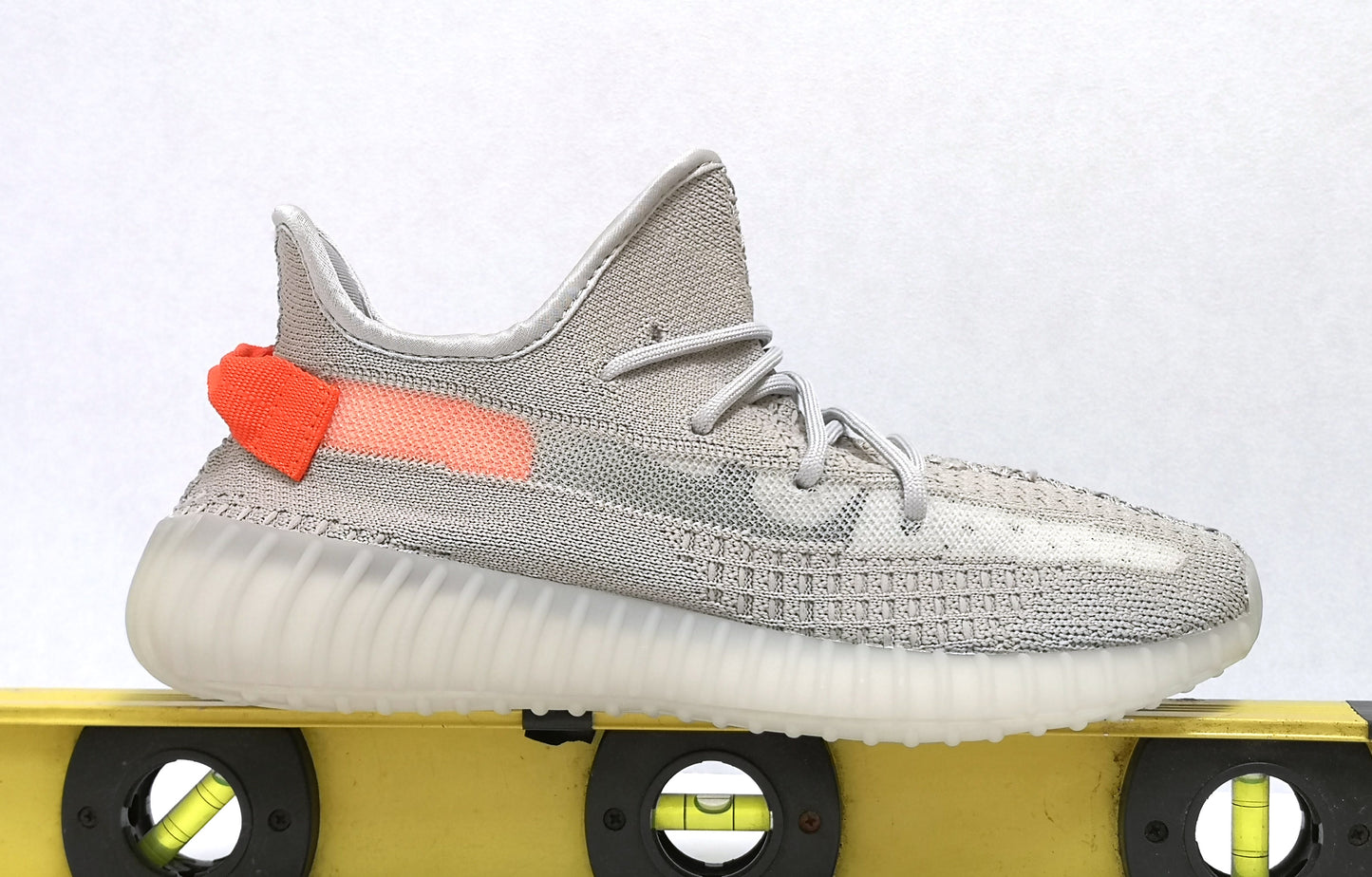 ADDS YZY 350 TAIL LIGHT