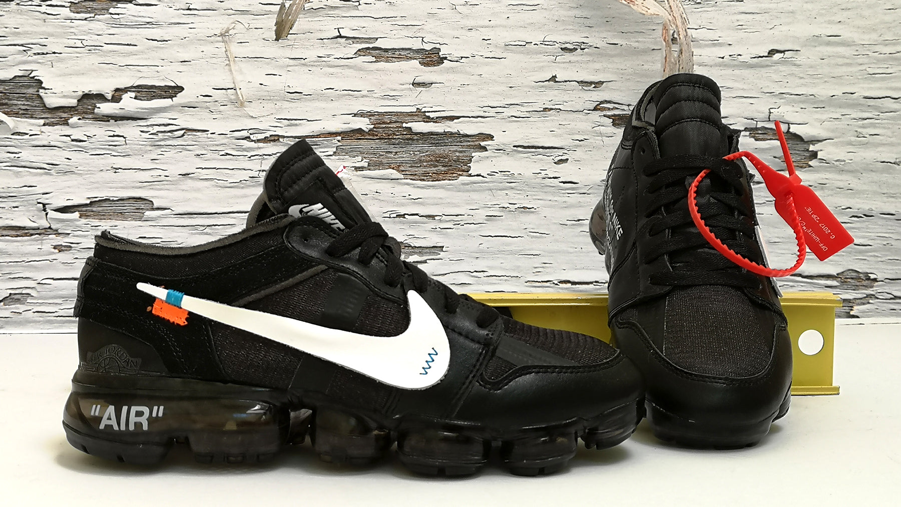 JRDN VAPORMAX OFF WHITE BLACK tetetenis