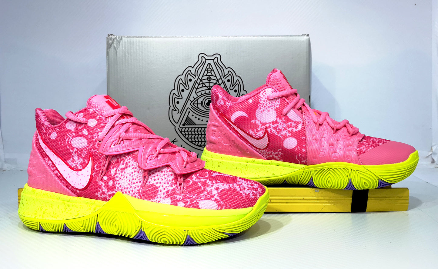NKE KYRIE 5 PATRICIO