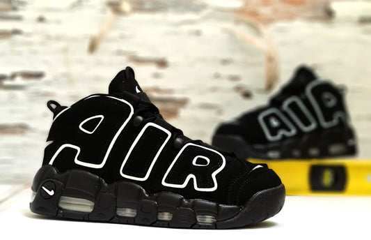 NKE AIR UPTEMPO PIPEN BLACK & WHITE